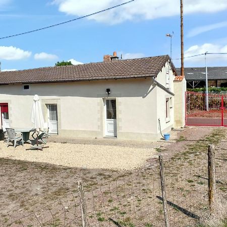 Charmante Maison A Mouterre-Silly Avec Jardin Et Terrasse Экстерьер фото